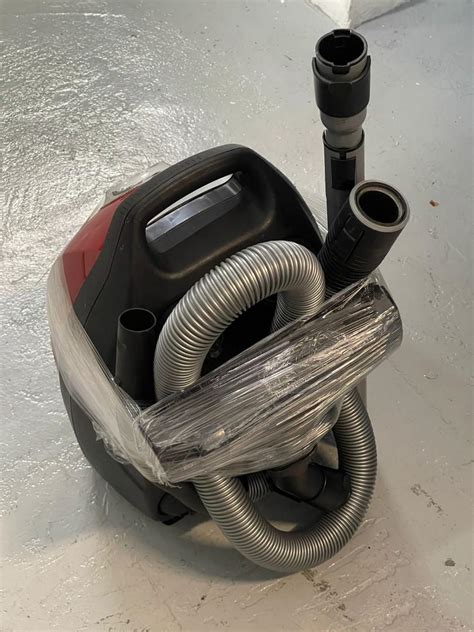 BOSCH Vacuum Cleaner ProSilence 59 Red BGL8SI59GB 650W Condition 8