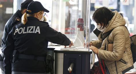 Nuovo Dpcm Dai Vaccini Alla Scuola Le Proposte Delle Regioni Al