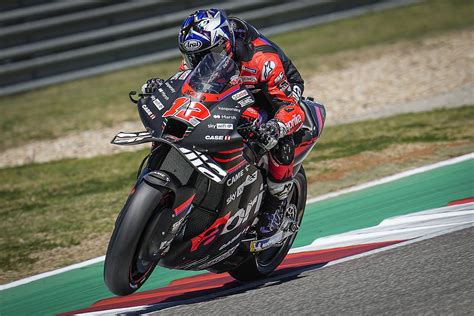 Vinales Much Better On Aprilia Than Yamaha After Early Races