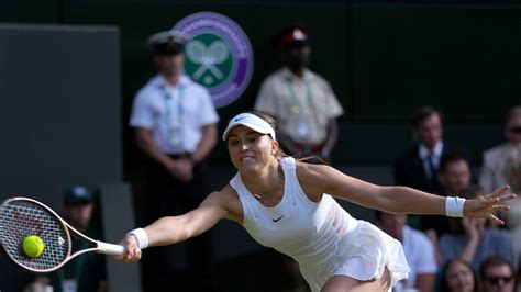 Wimbledon 2022: Paula Badosa Battles Hard to Beat Petra Kvitova