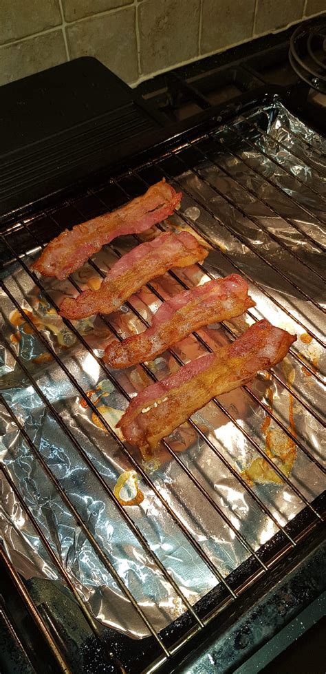 Delicious aldi smoked streaky bacon grilled to crispy perfection. (UK ...