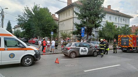 Accident Cu Trei Ma Ini Pe Calea Doroban Ilor Din Cluj Napoca