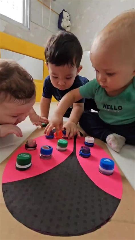Atividade Ludica Para Bercario - Jogos berçário | Atividade lúdica para berçário, Brincadeiras com bebes ...