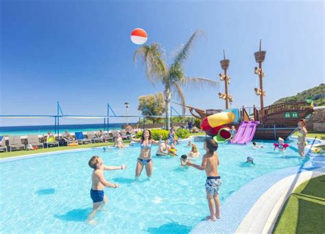 8 Mejores Hoteles Para Niños en Menorca Guía 2020