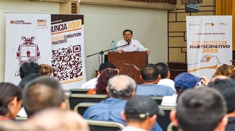 Gobernador regional realizó rendición de cuentas y expuso proyectos en