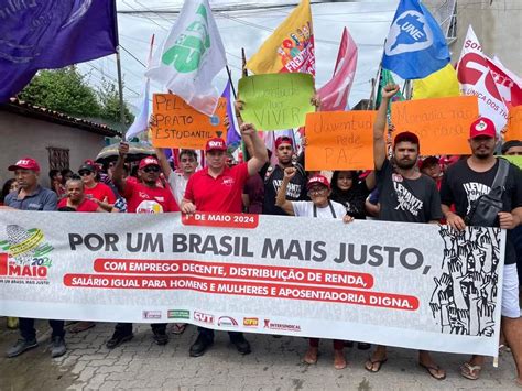 Dia do Trabalhador manifestação de centrais sindicais em Fortaleza