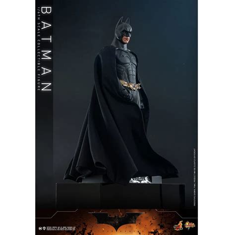 Hot Toys Scale DC Batman Exclusive Batman Begins Collectible