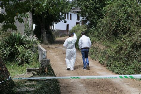 Detenido Un Hombre En Samos Por Asesinar A Un Vecino De A Os Y