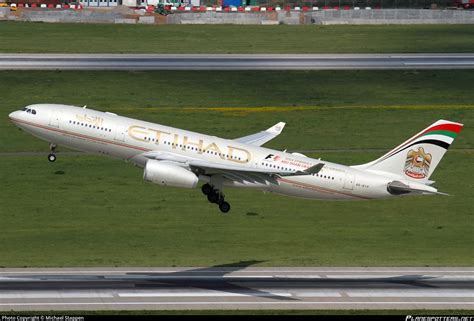 A Eyp Etihad Airways Airbus A Photo By Michael Stappen Id