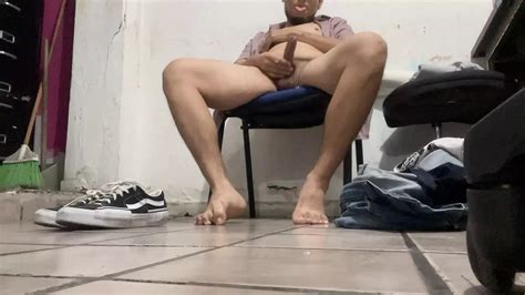 Horny At Work Gay Amateur Amateur Porn Feat Deepsocks Xhamster