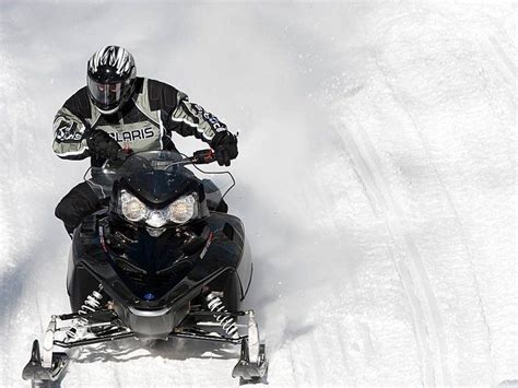 Polaris 550 IQ 136 (Полярис Шифт) - ціни, відгуки, характеристики 550 ...