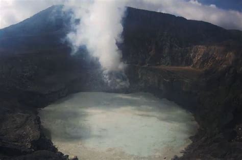 Eruption Closes Volcan Poas Park | Q COSTA RICA