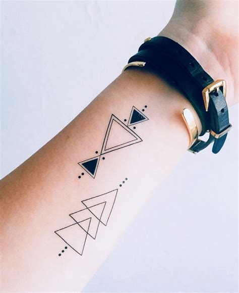 Aesthetic Tattoo En Peque O Tatuaje Geom Trico Tattoos