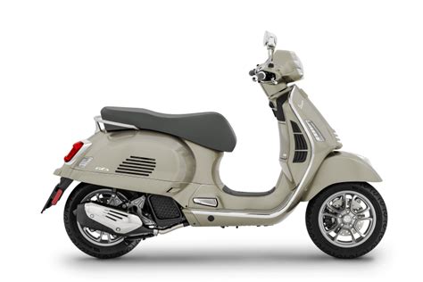 Vespa An Italian Style Icon Since 1946 Vespa En