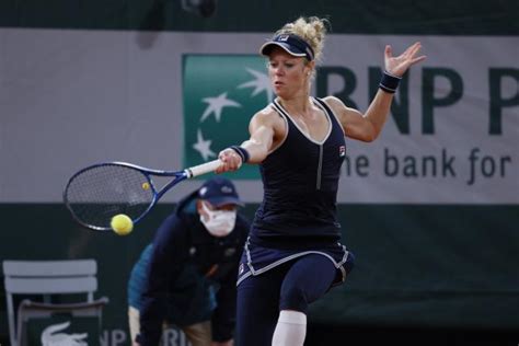 Roland Garros Laura Siegemund Domine Paula Badosa Et Se Qualifie Pour