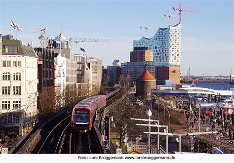 Der Bahnhof Landungsbrücken Hamburger S Bahn und U Bahn Fotos von der