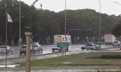 GDF inicia plano de prevenção e orienta população para período chuvoso