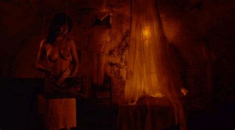 Naked Me Me Lai In The Element Of Crime