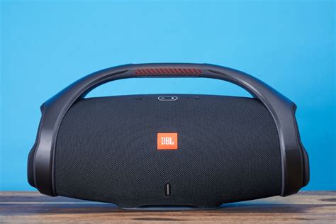 JBL Boombox 2 im Test: Bluetooth-Speaker mit Party-Ambitionen - HIFI.DE