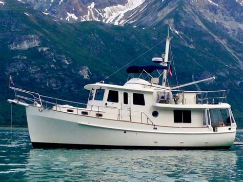 Top Picks: The Best Used Trawlers under 40 Feet for Boating Enthusiasts | Finding Boats