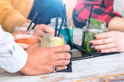 Tipps F R Den Perfekten Aperitif Moment Mit Und Ohne Alkohol Shots