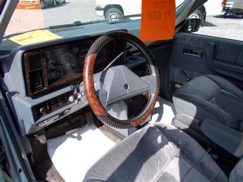 1988 Plymouth Voyager - Information and photos - MOMENTcar