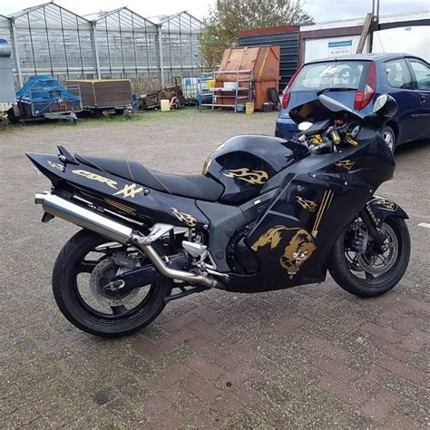 Honda cbr 1100