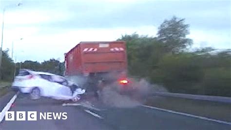 A180 Crash Footage Shows Car Hit Lorry In 100mph Police Chase Bbc News