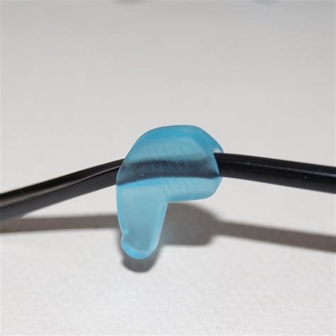 How To Stop Your Glasses From Slipping Down Your Nose Stop Eyeglass Slipping With Keepons Anti