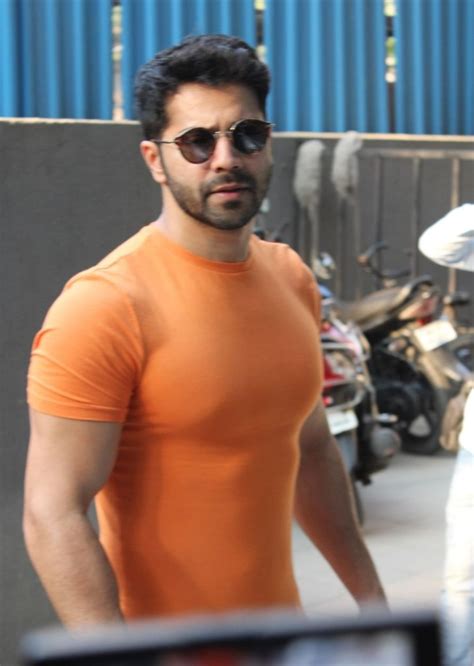 Shirtless Bollywood Men Varun Dhawan In The Pool Hot That S A Tight Chest Woof