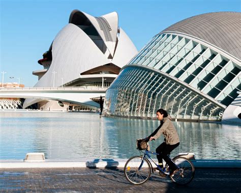 Valencia, Spain: A Guide to the City's Best Bike Routes