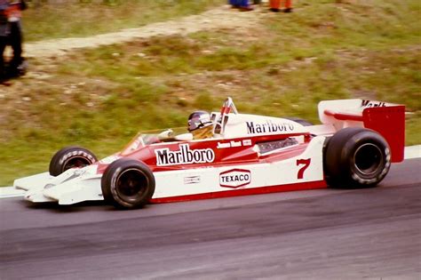 James Hunt Marlboro Team Mclaren Mclaren M26 Rounds Druids Bend