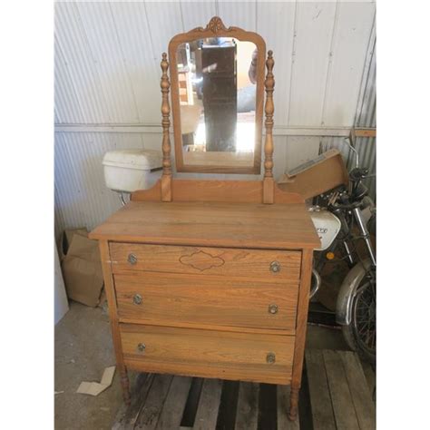 Vintage Wooden Dresser With Mirror Dresser 32x175x35h Mirror