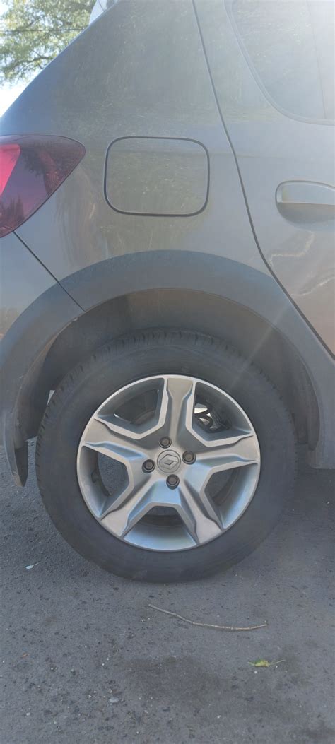 Новая летняя резина viatti 205/60 R16 — Renault Sandero Stepway (2G), 1 ...
