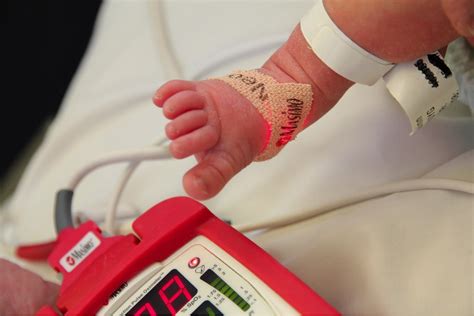 Oxygen Saturation Screening For Newborns Safer Care Victoria