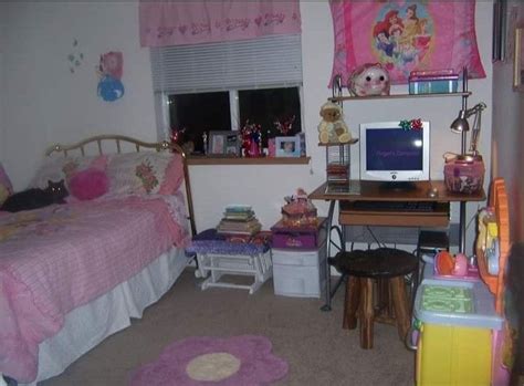 2000s bedroom in 2024 | Children room girl, Girly bedroom, 2000s bedroom