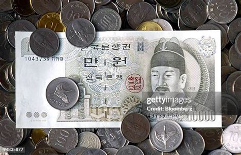 Korean Money Coins Photos and Premium High Res Pictures - Getty Images