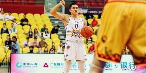 Basketball Top5 快訊解凍了！林彥廷怒砍cba生涯最高分 卻擋不住雙20的「大魔王」周琦