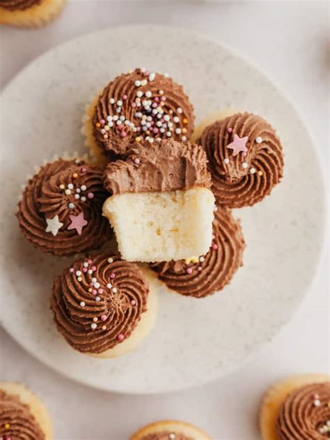 Mini Vanilla Cupcakes - Alpine Ella