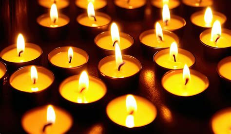 Selective Focus Photography of Candles · Free Stock Photo