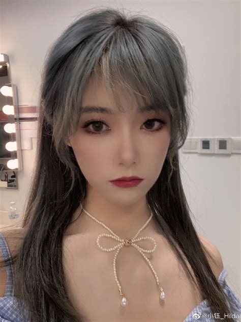 LMHT Cặp đôi hot nhất LPL lần đầu phỏng vấn nhau trên sân khấu dân tình chỉ biết đổ rạp vì quá