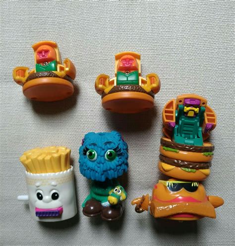 Mcdonald's toy set, Hobbies & Toys, Toys & Games on Carousell