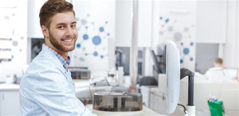 Higher bonuses will boost the average medical laboratory scientist salary 33