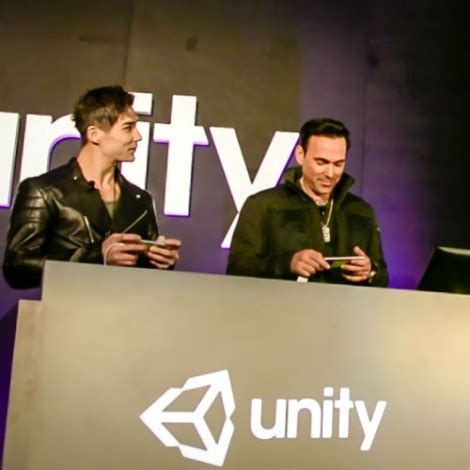 Power Rangers stars battle it out in mobile game on stage at GDC 2017 ...