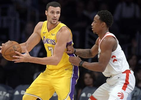 Lakers News Larry Nance Jr Expected To Miss 4 6 Weeks After