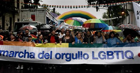 Quién es la actriz elegida para encabezar una carroza en la Marcha del Orgullo Gay Infobae