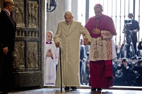 Pope Meets With Benedict S Aide Amid Revelations In New Book