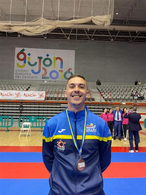 El Karateca Javier Plaza Logra Medalla De Bronce En La Liga Nacional De