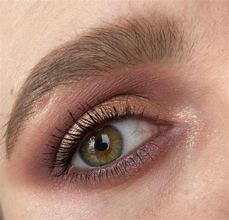 Дьяволически соблазнительная палетка Naughty Nude от Huda Beauty Отзывы покупателей Косметиста