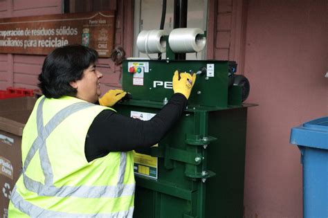 Compactadora de basura facilitará reciclaje en Punto Limpio Diario